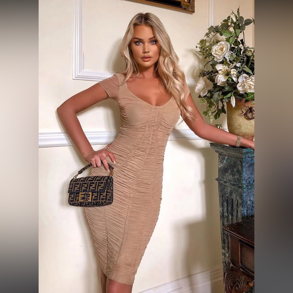 Super cheap tan midi fashion nova dress!